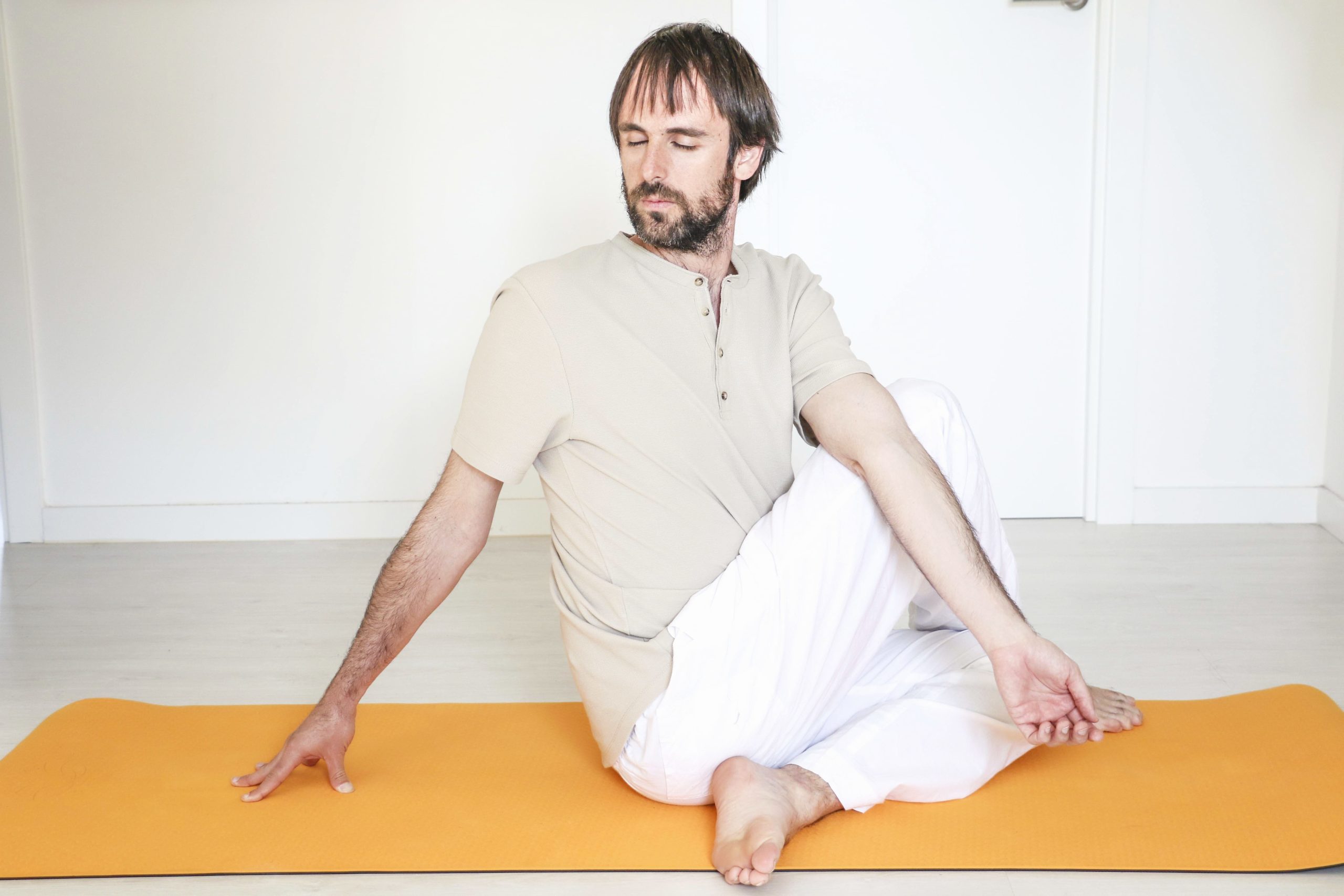 pablo bellosillo mazariegos yoga